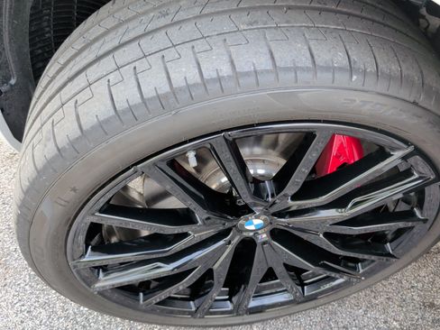 Used 2026 BMW X5 sDrive40i w/ Executive Package RWD image 13