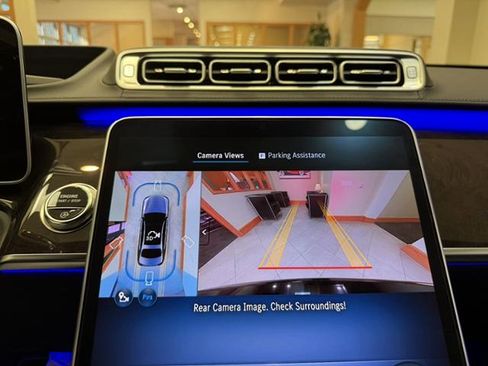 Used 2025 Mercedes-Benz S 580 4MATIC Sedan image 18