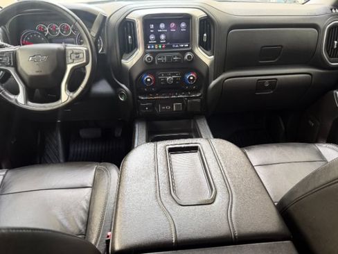 Used 2020 Chevrolet Silverado 1500 LT Trail Boss AWD/4WD image 11