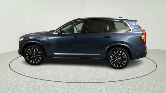 New 2026 Volvo XC90 T8 Plus w/ Protection Package AWD/4WD image 6