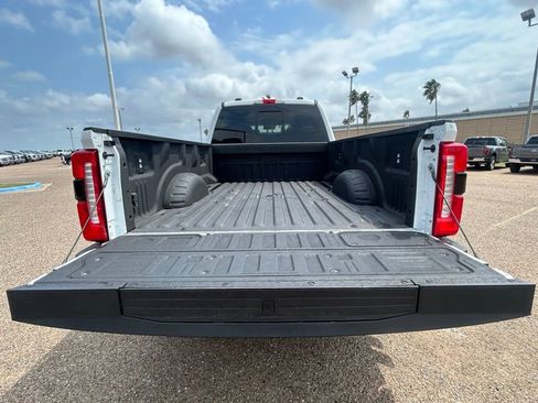 Used 2024 Ford F250 XLT w/ Black Appearance Package AWD/4WD image 8
