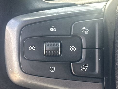 Used 2024 Chevrolet Suburban Z71 w/ Luxury Package AWD/4WD image 28