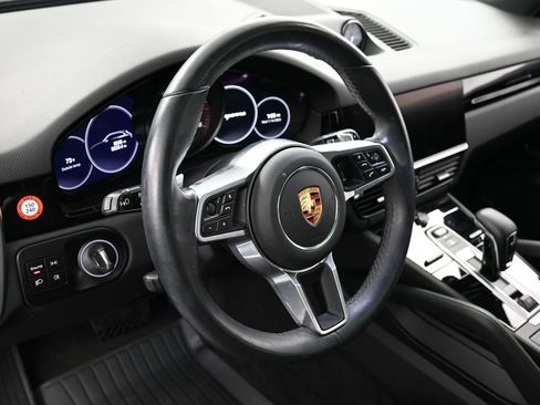Certified 2023 Porsche Cayenne image 17
