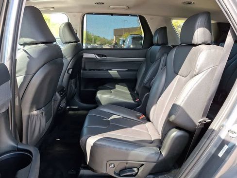 Used 2022 Hyundai Palisade SEL w/ Premium Package AWD/4WD image 9