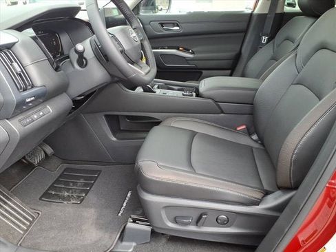 New 2026 Nissan Pathfinder SL AWD/4WD image 5