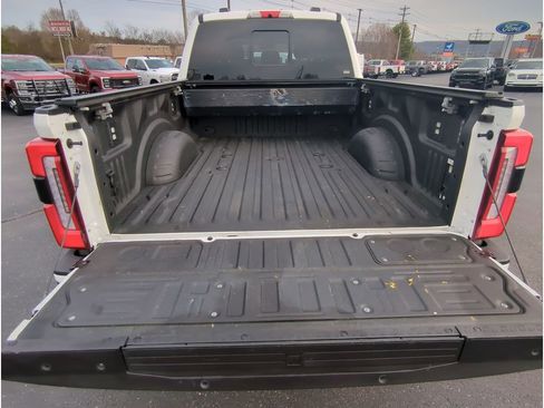 Used 2024 Ford F350 Limited w/ FX4 Off-Road Package image 29