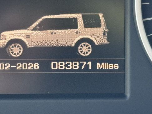 Used 2016 Land Rover LR4 HSE Silver Edition AWD/4WD image 10