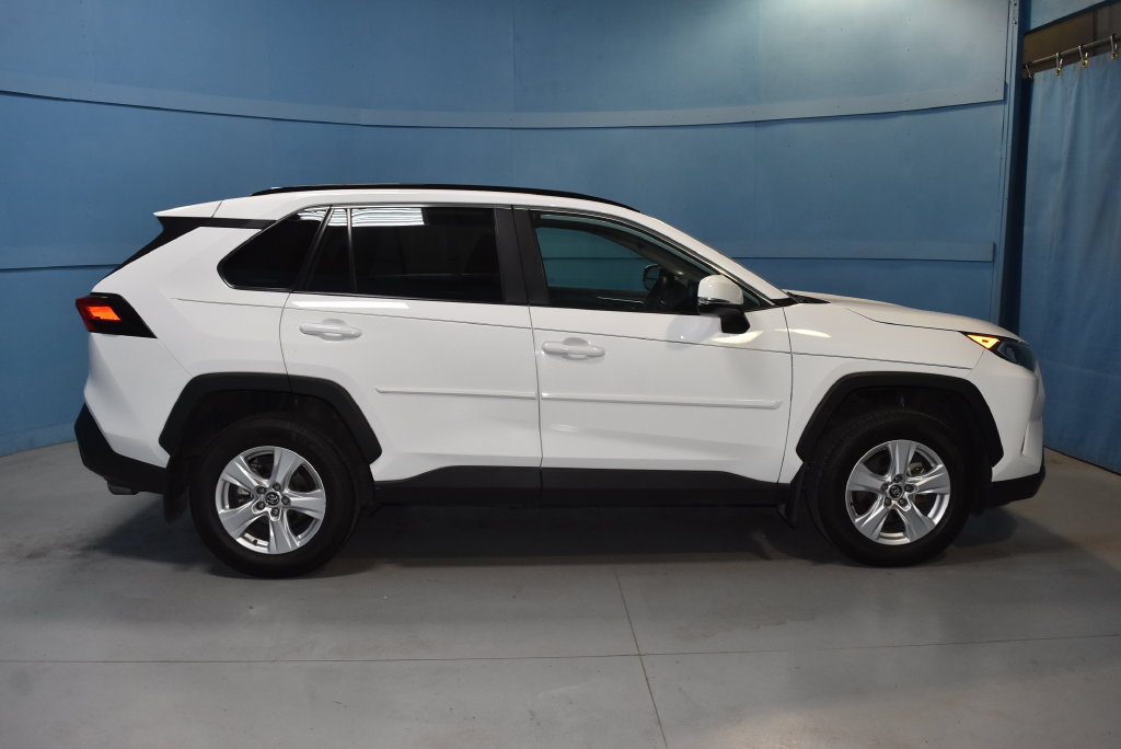 Used 2020 Toyota RAV4 XLE FWD image 20