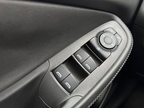 Used 2020 Buick Encore GX Select w/ Sport Touring Package image 5