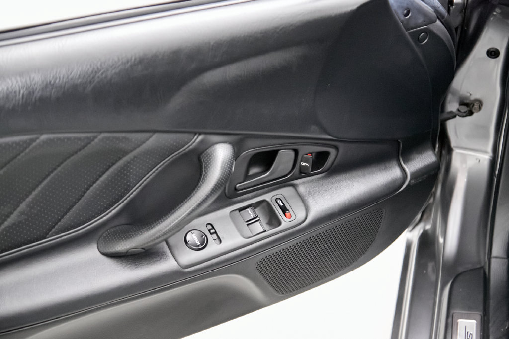 Used 2000 Honda S2000 image 24
