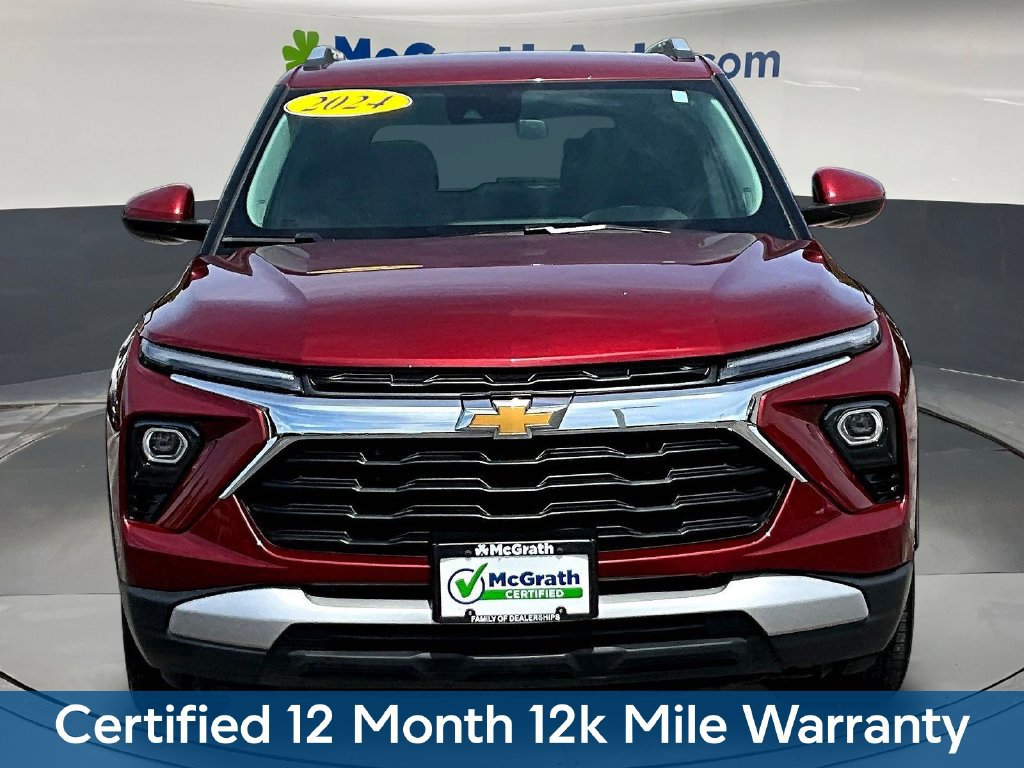Used 2024 Chevrolet TrailBlazer LT FWD image 2