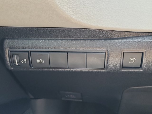 Used 2023 Toyota Corolla LE w/ LE Convenience Package FWD image 18