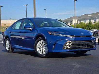 New 2026 Toyota Camry LE w/ Convenience Package