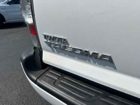 Used 2013 Toyota Tacoma 4x4 Double Cab image 25