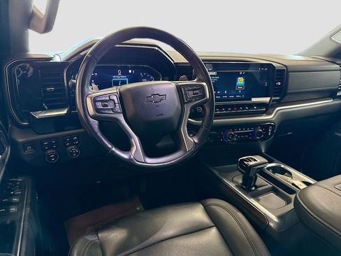 Used 2022 Chevrolet Silverado 1500 LT Trail Boss w/ LT Trail Boss Premium Package AWD/4WD image 24