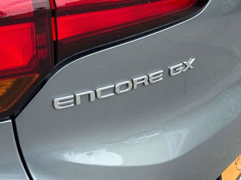 Used 2025 Buick Encore GX Preferred FWD image 7