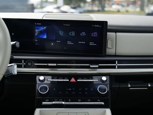 Used 2025 Hyundai Santa Fe SEL FWD image 32
