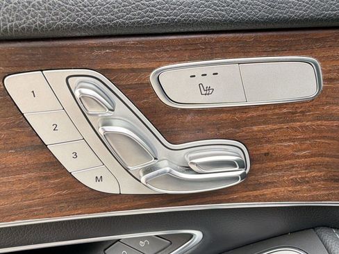 Used 2019 Mercedes-Benz C 300 4MATIC Sedan image 22