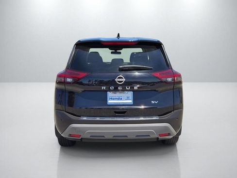 Used 2023 Nissan Rogue SV FWD image 5