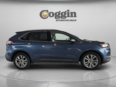 Used 2019 Ford Edge Titanium w/ Cold Weather Package AWD/4WD image 6