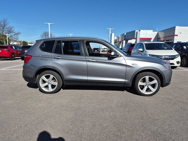Used 2017 BMW X3 xDrive28i AWD/4WD image 4