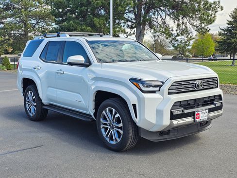 New 2026 Toyota 4Runner Limited AWD/4WD image 6