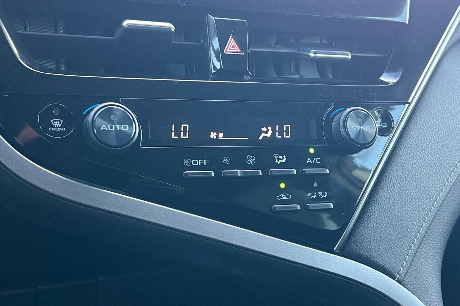 Certified 2022 Toyota Camry SE FWD image 19