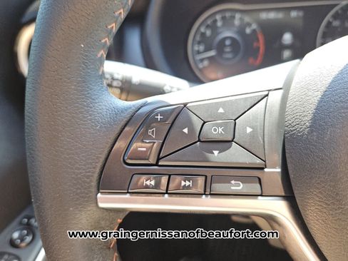 Used 2019 Nissan Kicks SR w/ Exterior Electronics Package FWD image 12