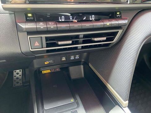 Certified 2026 Toyota Camry SE image 23