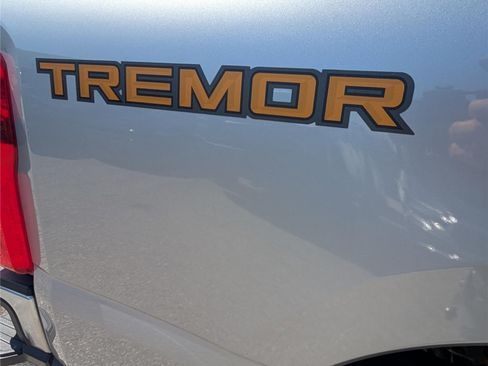 Used 2023 Ford F250 Lariat w/ Tremor Off-Road Package AWD/4WD image 12