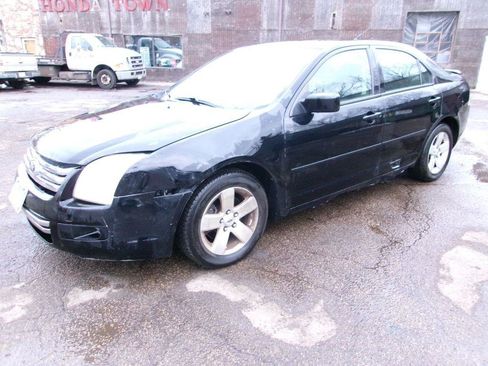 Used 2007 Ford Fusion SE image 2