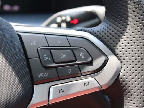 New 2025 Volkswagen Tiguan SE R-Line AWD/4WD image 23