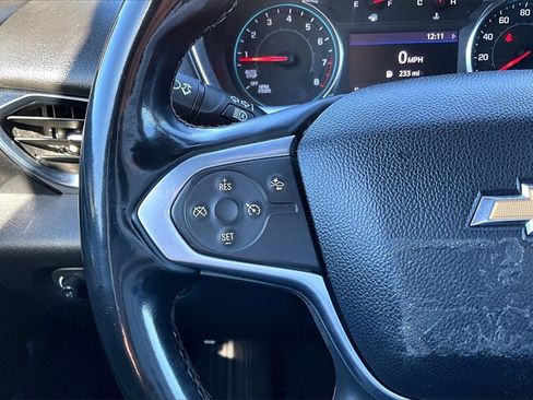 Used 2023 Chevrolet Traverse LT image 19