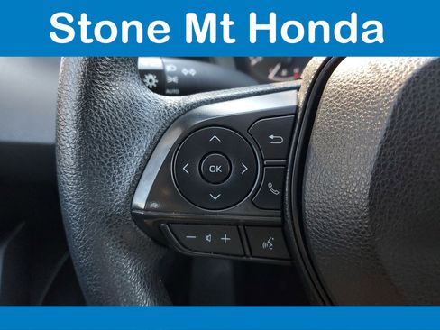 Used 2022 Toyota Corolla LE image 22