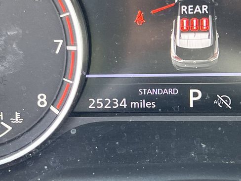 Used 2023 Nissan Rogue SV FWD image 8