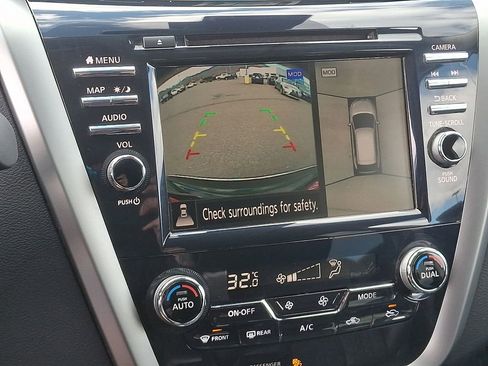 Used 2023 Nissan Murano Platinum AWD/4WD image 19