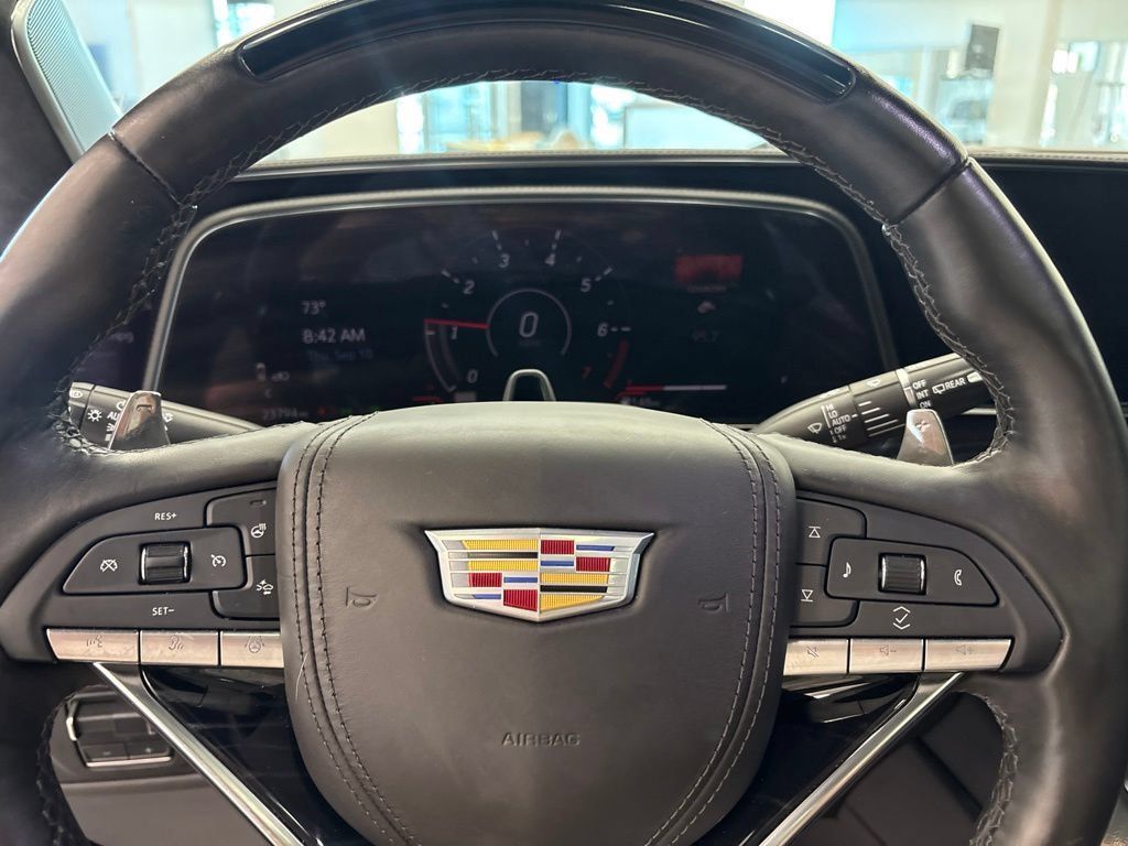 Used 2024 Cadillac Escalade ESV V AWD/4WD image 22