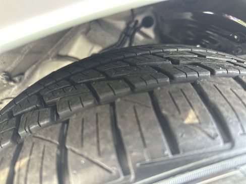 Used 2020 Toyota Corolla SE image 12