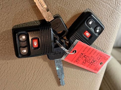 Used 2000 Ford F250 Lariat AWD/4WD image 32