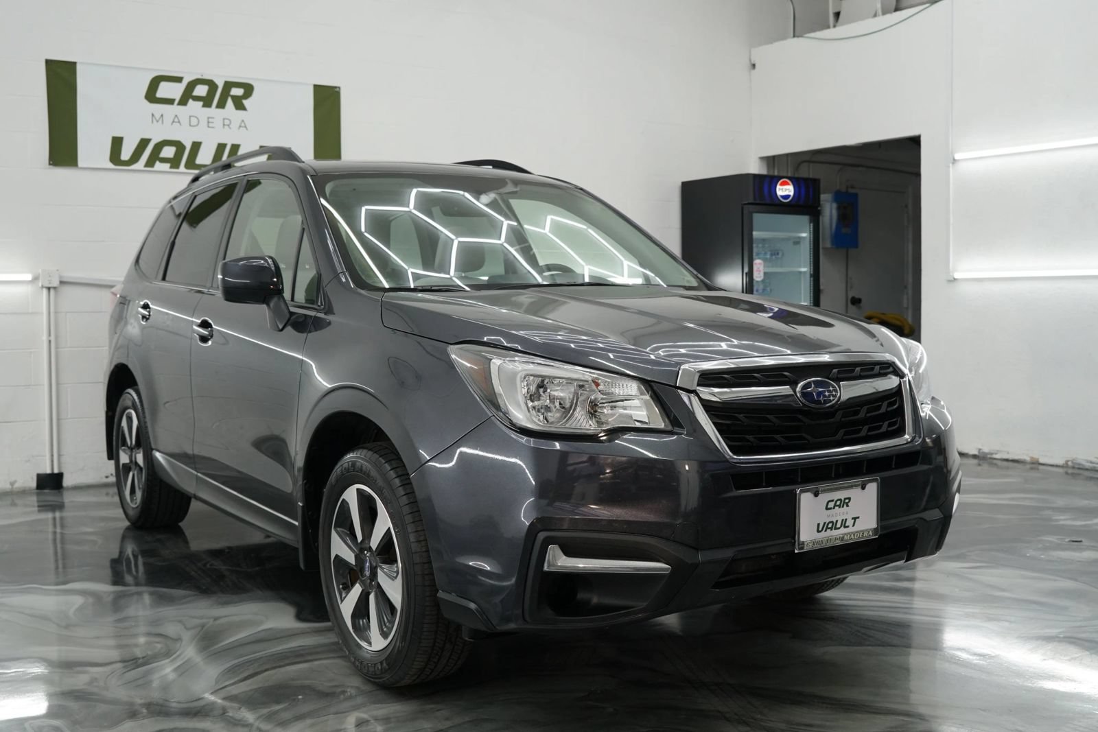 Used 2017 Subaru Forester 2.5i Premium w/ All-Weather Package AWD/4WD image 3