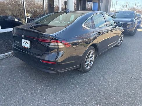 Used 2024 Honda Accord EX image 4