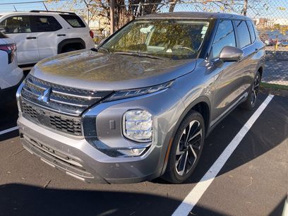 Used 2024 Mitsubishi Outlander SE