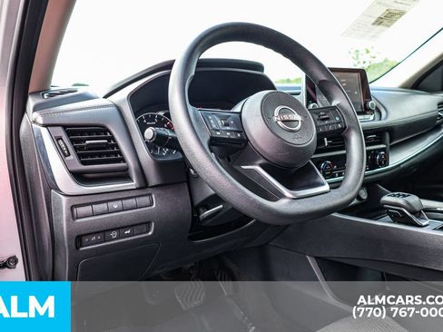 Used 2024 Nissan Rogue SV FWD image 28