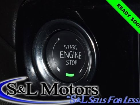 Used 2025 Chevrolet Silverado 1500 LT image 22