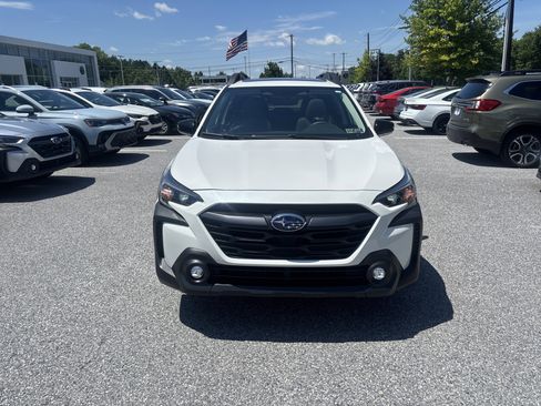 Certified 2025 Subaru Outback Premium AWD/4WD image 16
