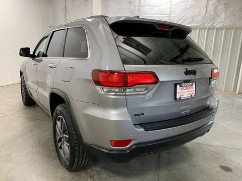 Used 2020 Jeep Grand Cherokee Limited AWD/4WD image 26