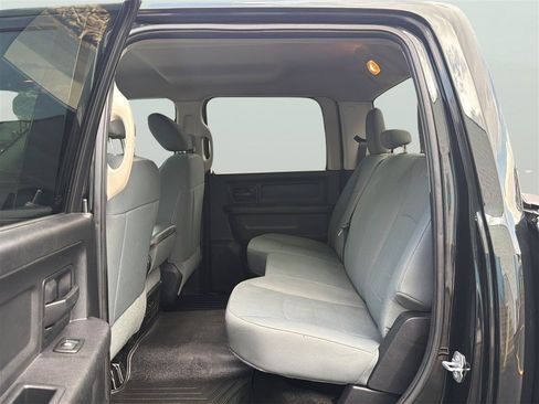 Used 2016 RAM 2500 Tradesman w/ Chrome Appearance Group AWD/4WD image 15