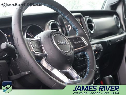 Used 2023 Jeep Wrangler Unlimited Rubicon 4xe AWD/4WD image 24