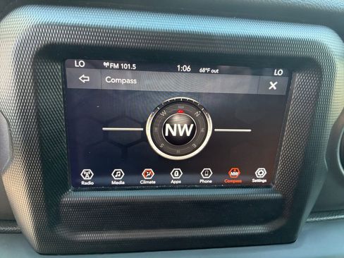 Used 2023 Jeep Wrangler Sport S image 8