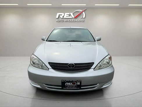 Used 2002 Toyota Camry XLE image 40